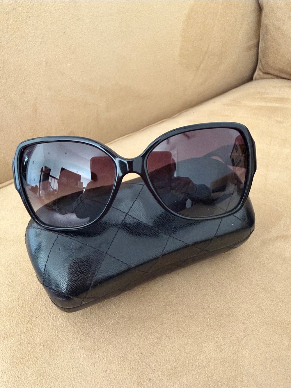 CHANEL Black Oversized Butterfly-Style Women's Sunglasses - Picture 6 of 11